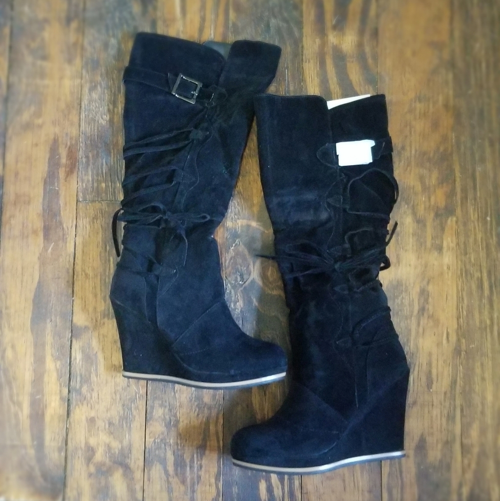 Black wedge knee boots